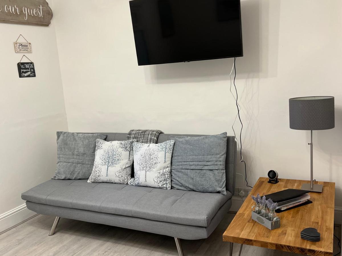 Large Three Bed Two Bathroom Flat In Central Торки Экстерьер фото