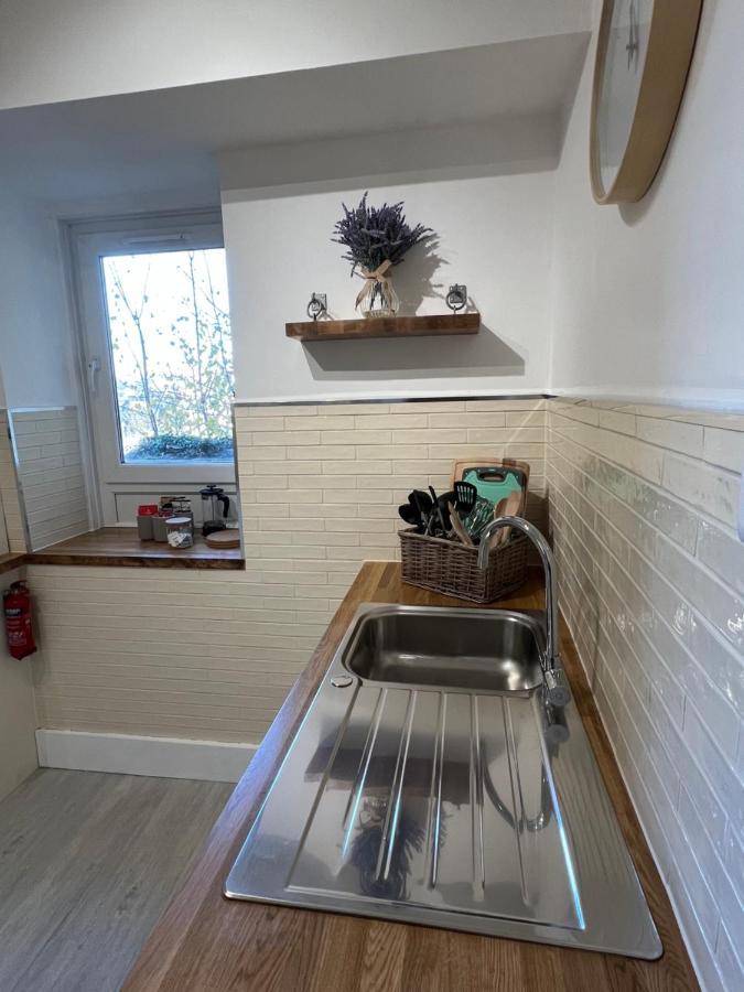 Large Three Bed Two Bathroom Flat In Central Торки Экстерьер фото